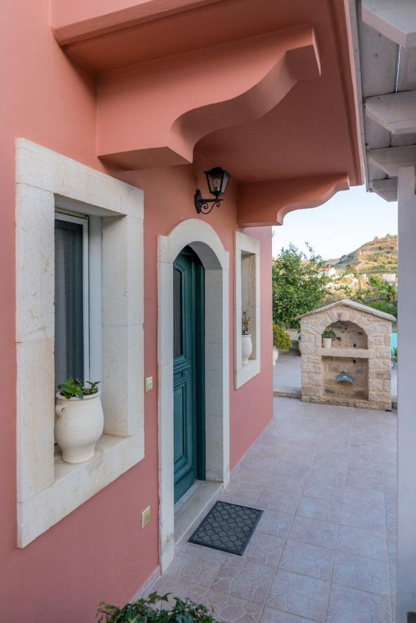 Vrisanos Apartment Pitsidia Exterior foto